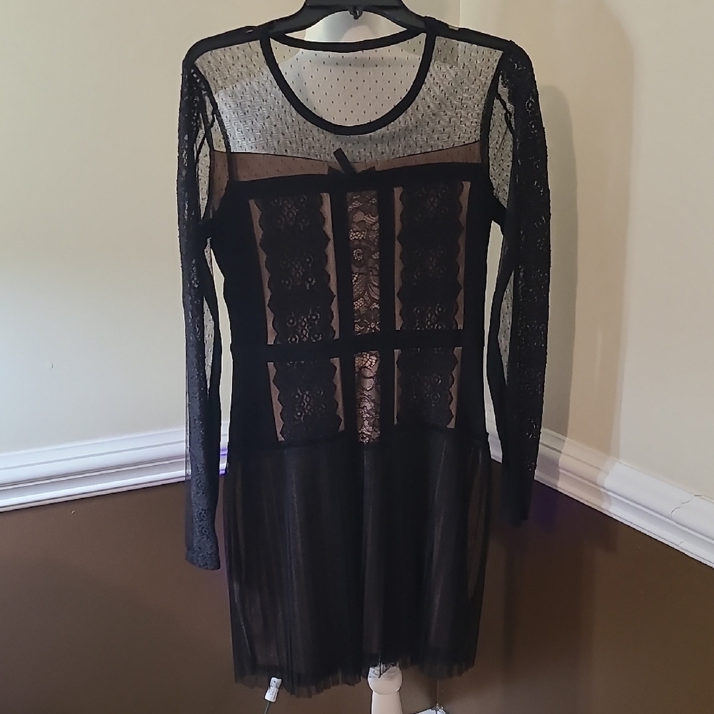 BCBGMaxAzria Black Lace Long Sleeve Dress